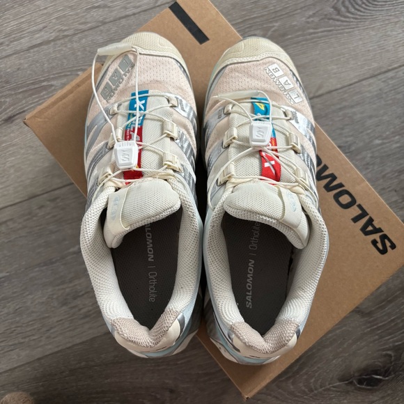 Salomon XT-4 OG Vanilla Ice/Ballad Blue/Tender Peach Sneakers - Picture 2 of 9